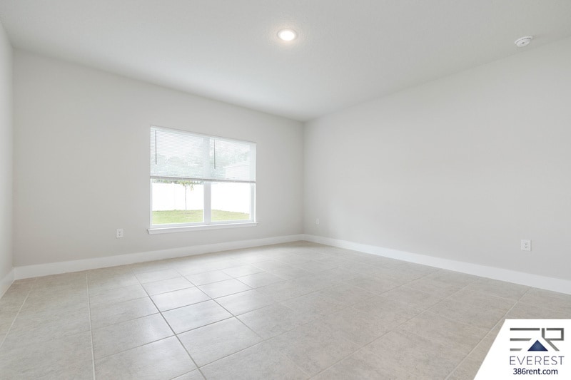 Building Photo - 67 Brewster Ln