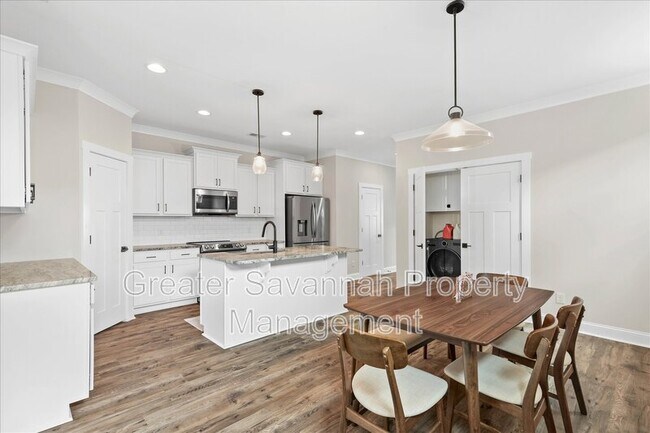 Building Photo - 45 Grove Park Dr