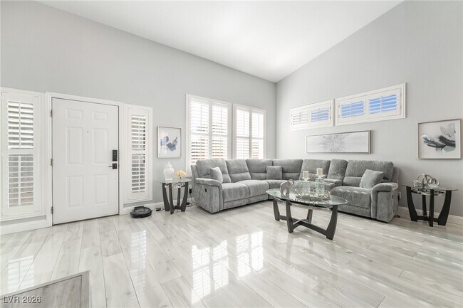 Building Photo - 2076 E Wigwam Ave