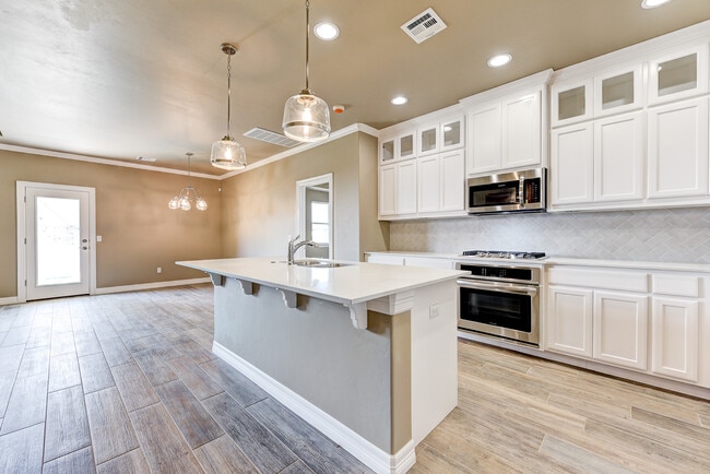 Building Photo - 12606 Shady Glen