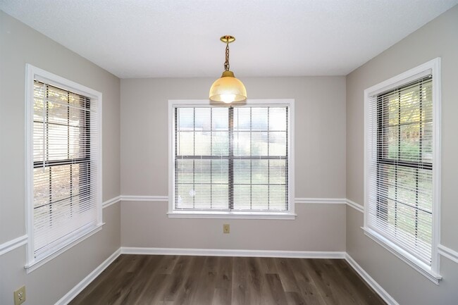 Building Photo - 6491 Tarus Dr