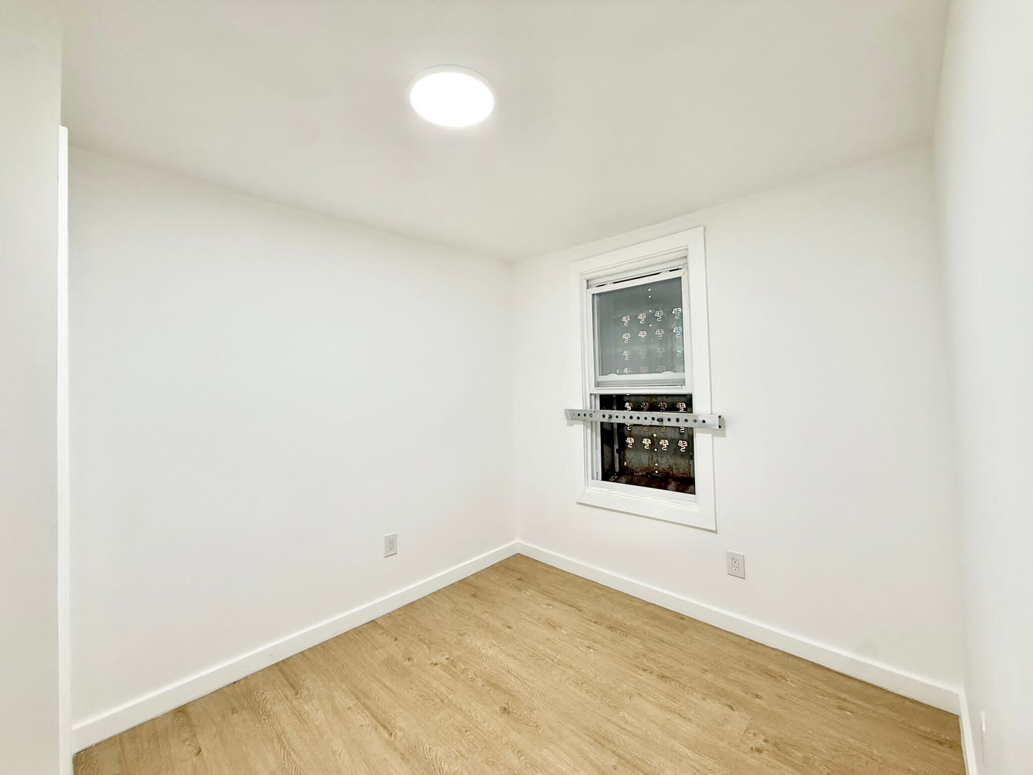 Building Photo - 712 S 14th St
