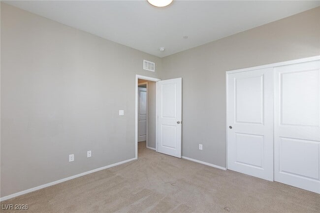 Building Photo - 544 Mossy Cup St