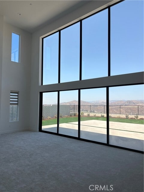 Building Photo - 27541 Elderberry Dr