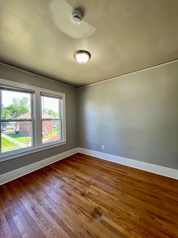 Building Photo - 168 Bondie St
