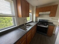 Building Photo - 287 3rd St