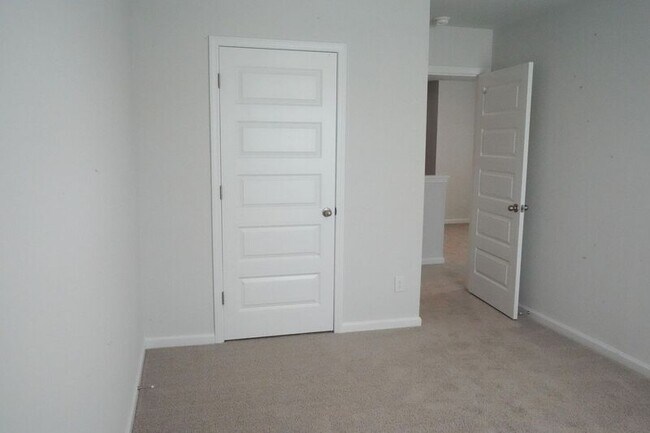Building Photo - 418 Coconut Dr