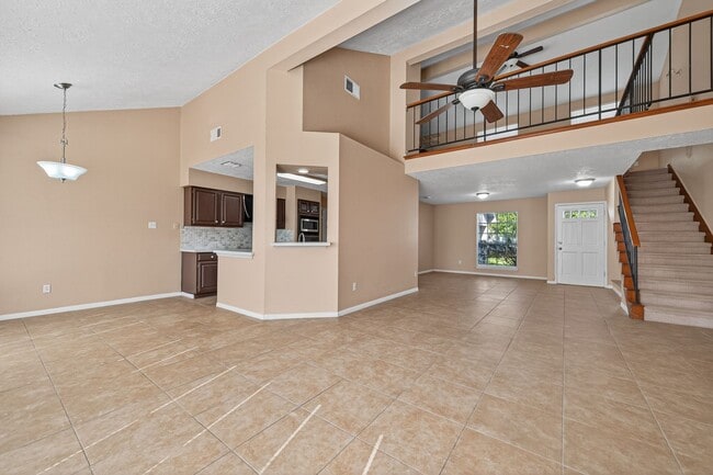 Building Photo - 3210 Kempwood Dr