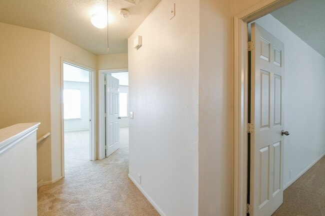 Building Photo - 3043 Feather Green Trail
