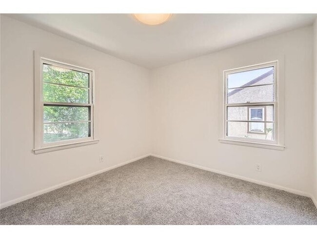 Building Photo - 3808 Welcome Ave N