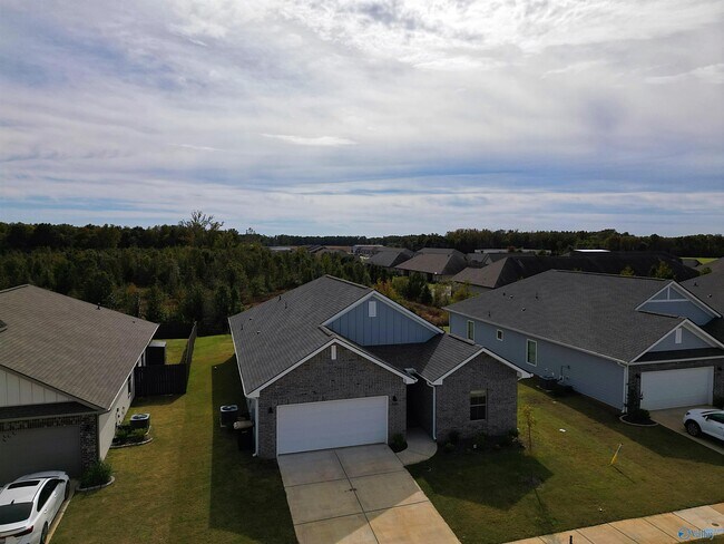 Building Photo - 25345 Evanford Dr