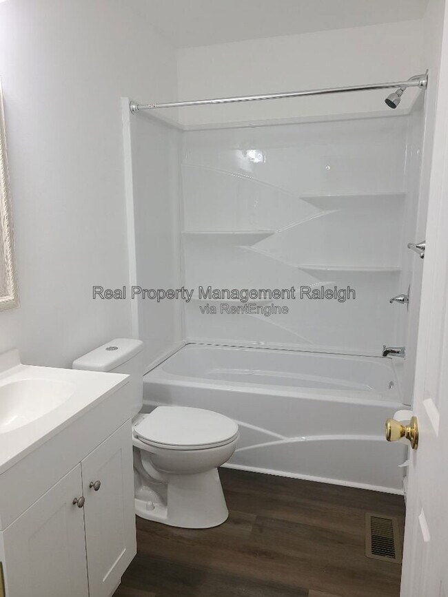 Building Photo - 12421 Marsh Field Dr