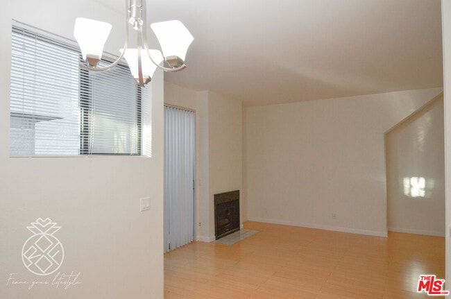 Building Photo - 1727 Glendon Ave