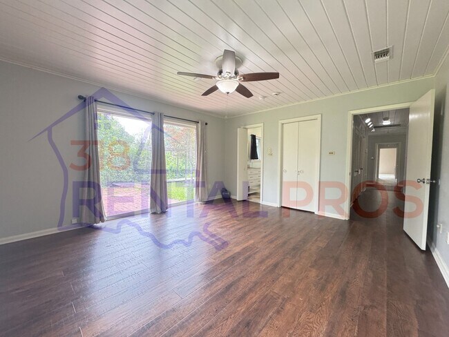 Building Photo - 3 Bed, 2 Bath Home in Ruston