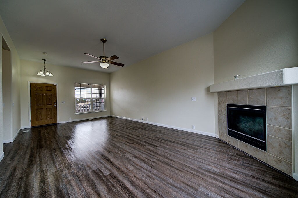 Living/Dining Room - 12643 Pine Valley Cir