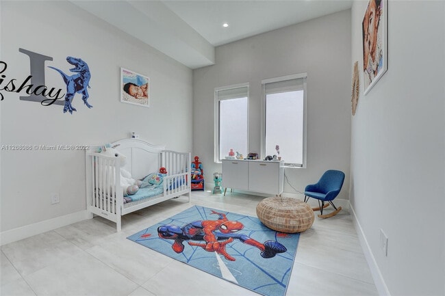 Building Photo - 5663 Brookfield Cir