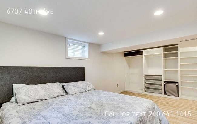 Building Photo - 6707 40th Ave