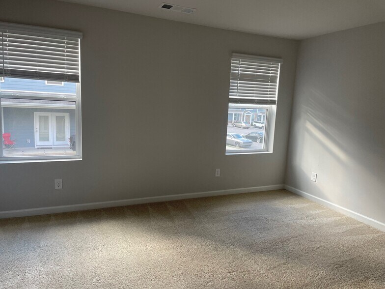 Building Photo - 1202 Mason Dl