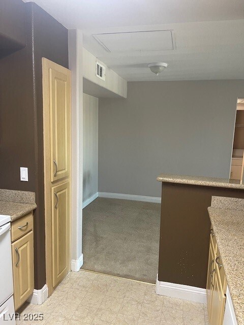 Building Photo - 8000 W Badura Ave