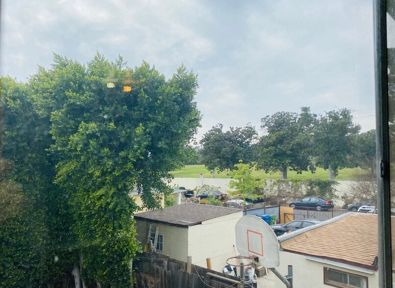 Building Photo - 3232 Estara Ave