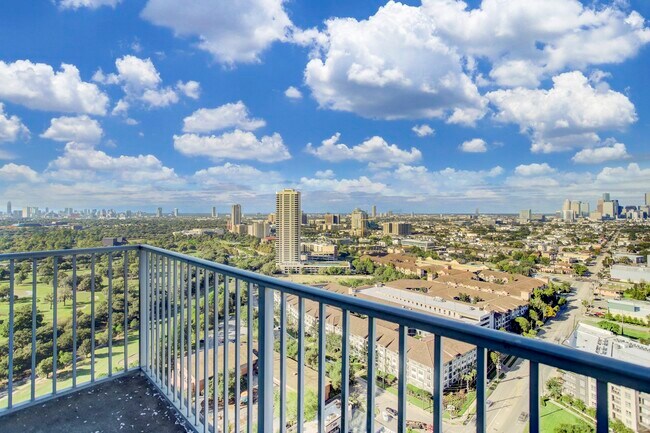 Building Photo - 5925 Almeda Rd