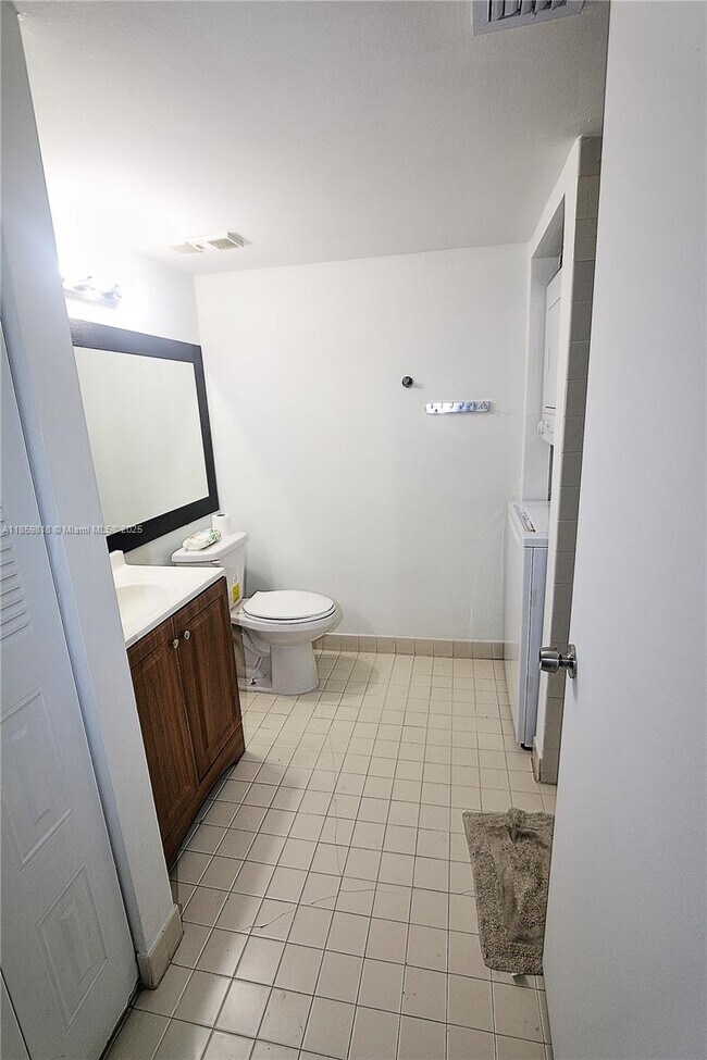 Building Photo - 9759 NW 48th Terrace