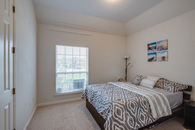 Building Photo - 103 Farola Cove