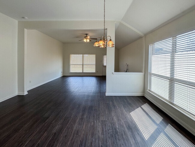 Building Photo - 44 Heron Dr