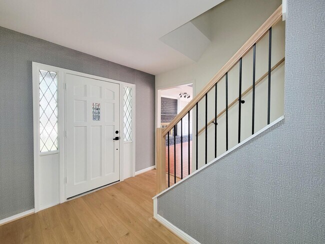 Building Photo - 3930 Cypress Hill Dr