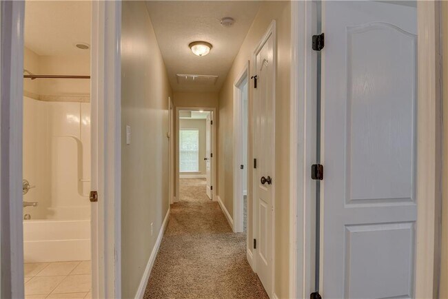 Building Photo - 1089 Grove Landing Ln