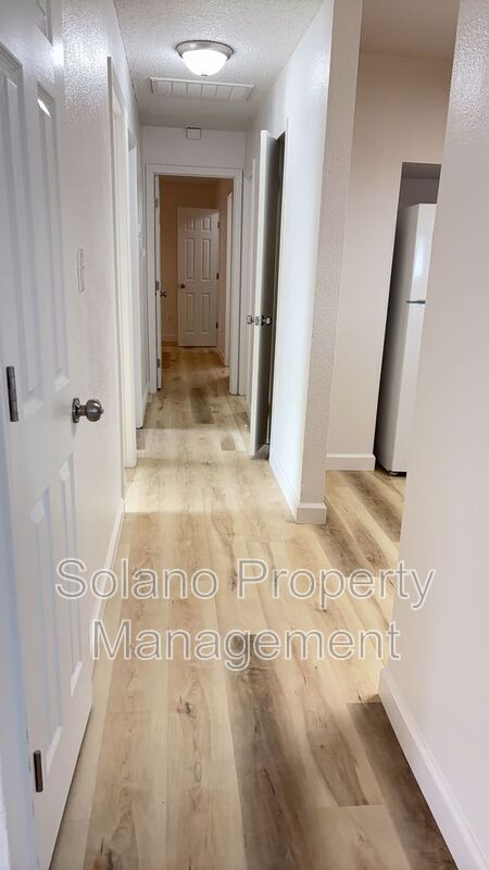 Building Photo - 1625 Park Ln