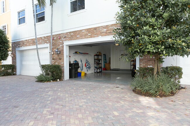 Building Photo - 381 E Cannery Row Cir