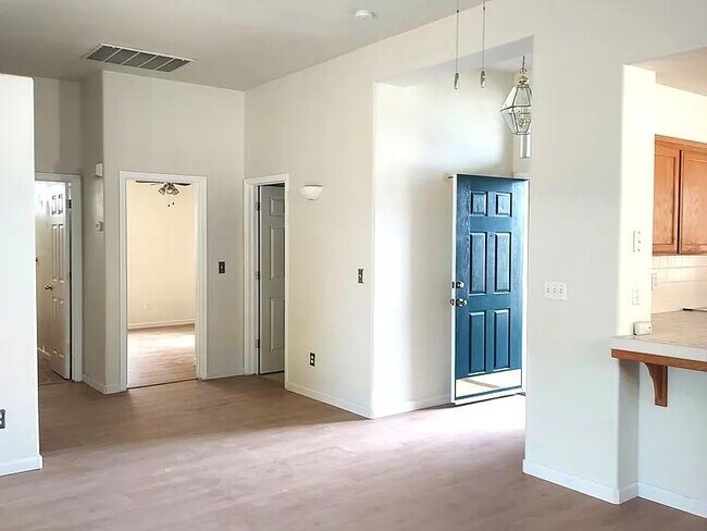 Building Photo - The 3-Bd , 2-Bth home is freshly renovated with new paint, new blinds and has newer appliances, w...