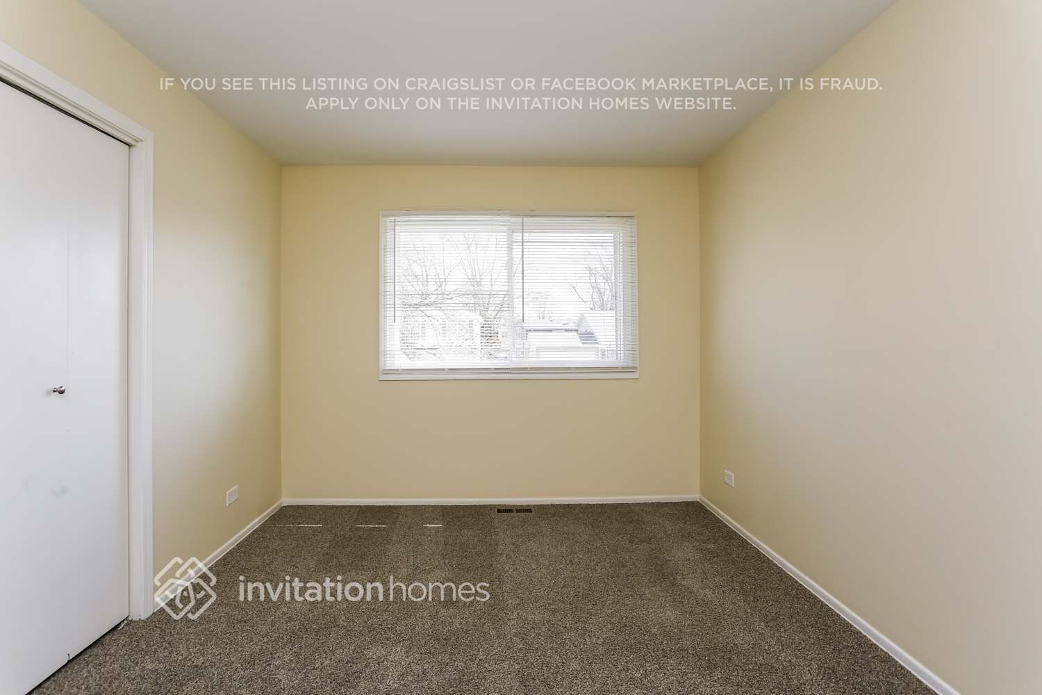 Building Photo - 233 Whitewater Dr