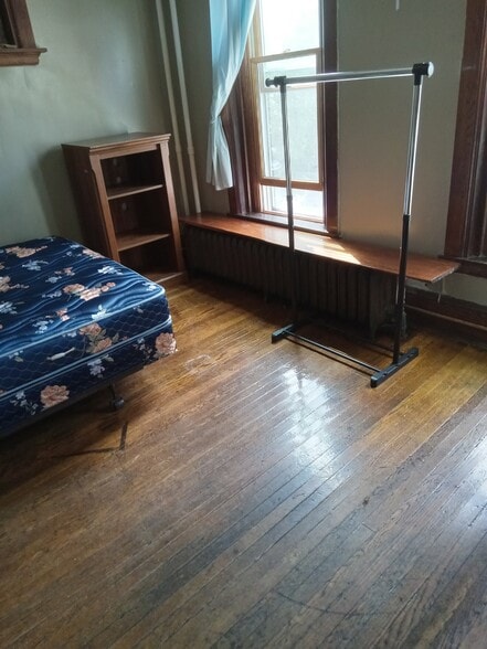 Apt. 4 - Downstairs Bedroom - 523 E State St