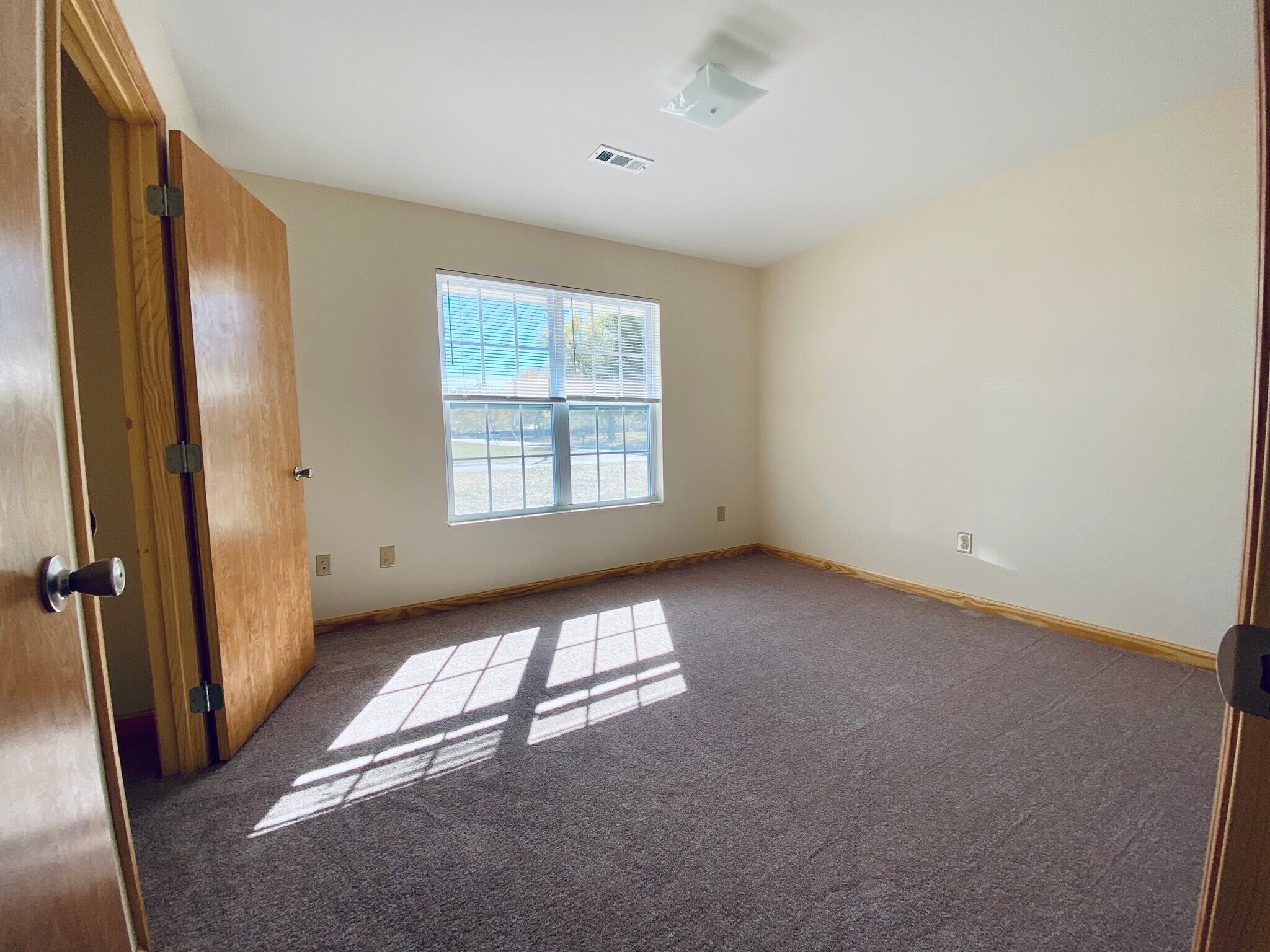 Building Photo - 145 Parker Ridge Rd