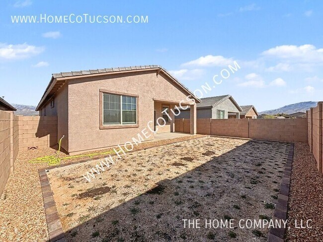 Building Photo - 10348 E Silver Slate Pl