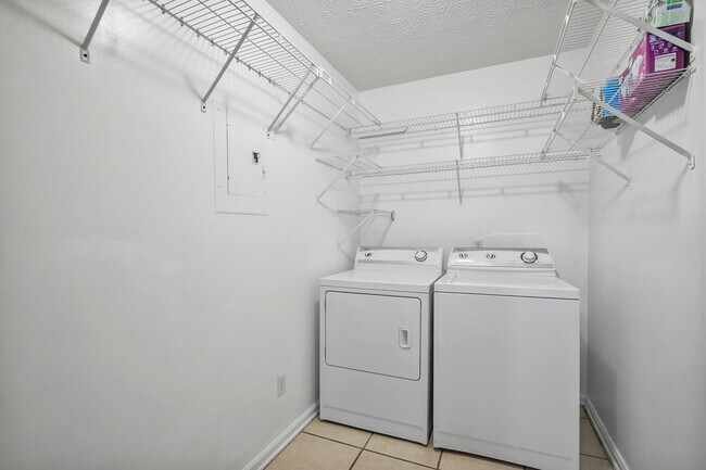Building Photo - 170 Cedar Trace