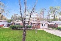 Building Photo - 3225 Mustang Dr