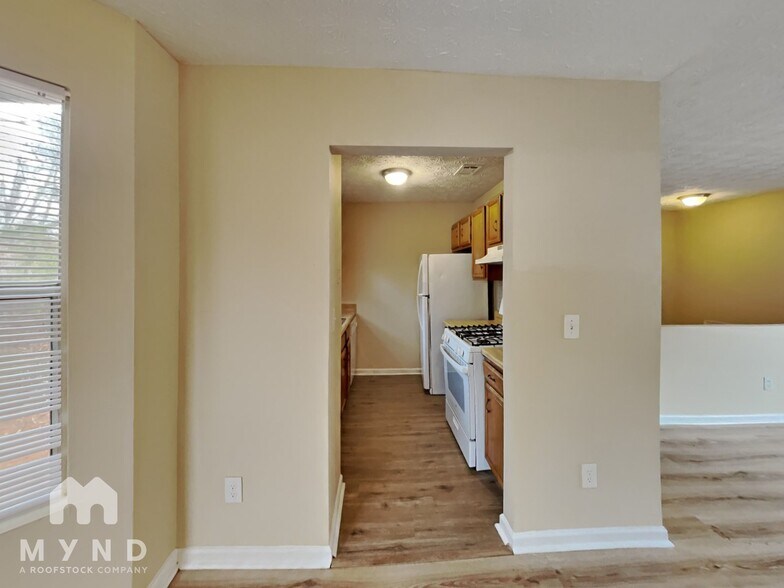 Building Photo - 1626 Sugar Downs Ct SE