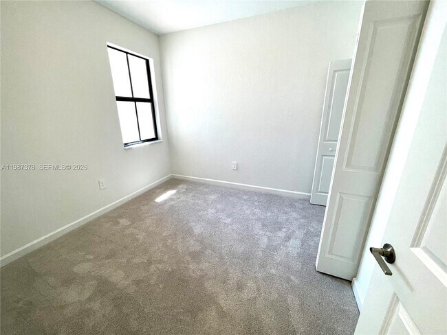 Building Photo - 11737 SW 245 Ter