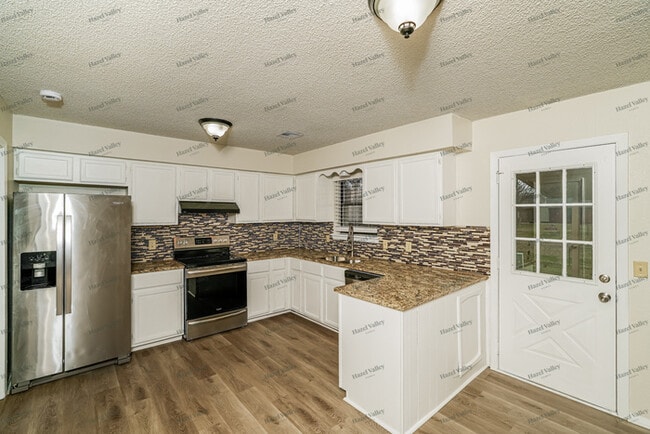 Building Photo - 8101 N 120th E Ave