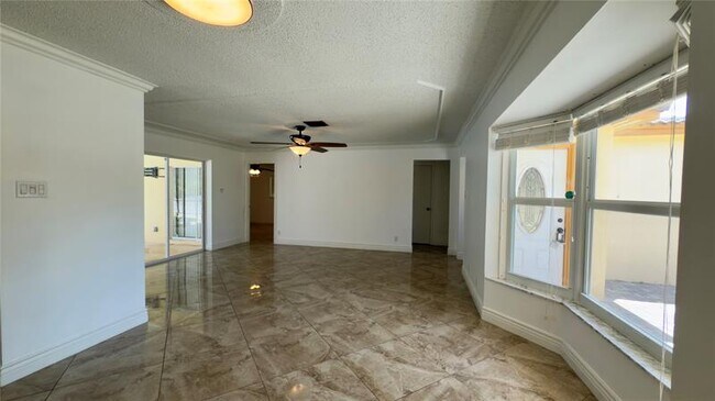 Building Photo - 6957 NW 9th Ct