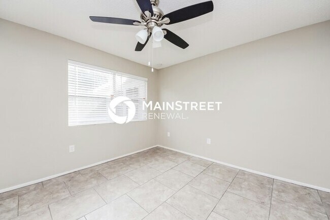 Building Photo - 3 Bedroom Pet-Friendly Home in Winter Haven, FL with Main Street Renewal