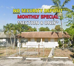 Building Photo - Large 3-1.5 Duplex with Central AC & washe...