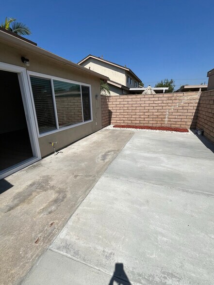 Building Photo - 8551 Via Tina