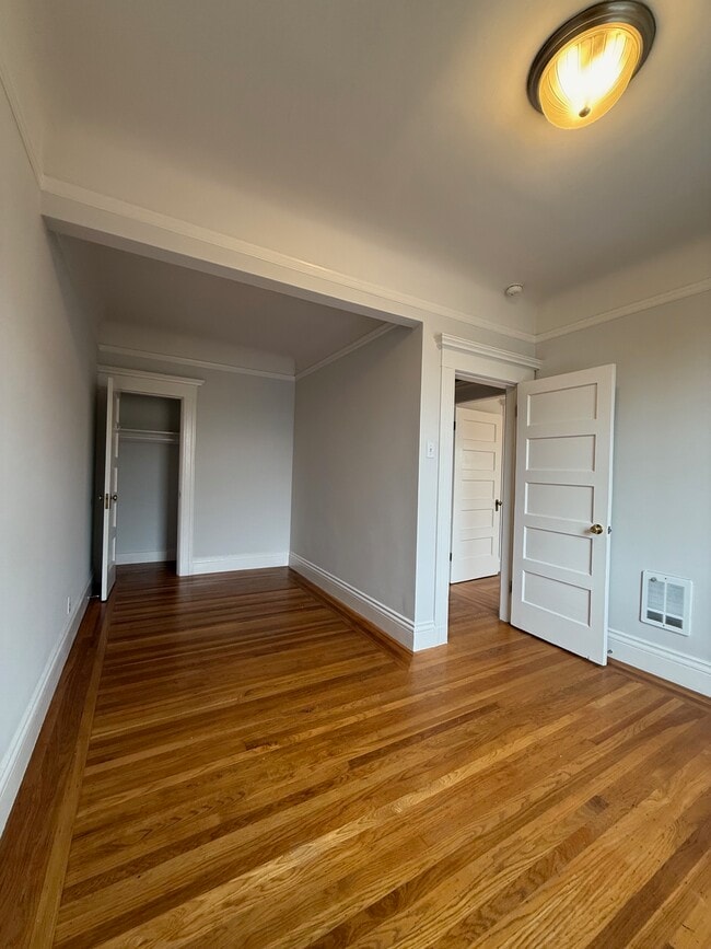 Building Photo - 3185 16th St