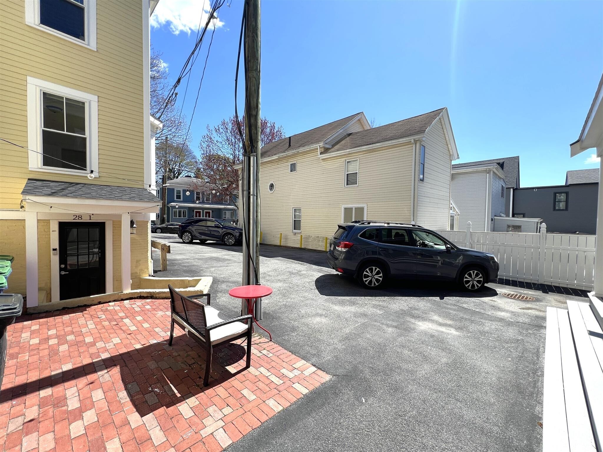 Building Photo - 26 Putnam St