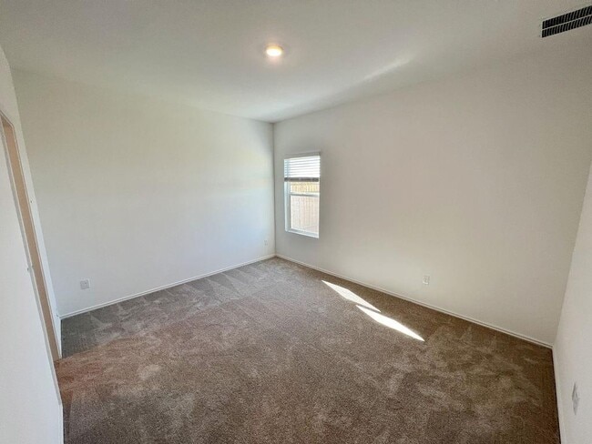 Building Photo - 1127 Catfish Ln