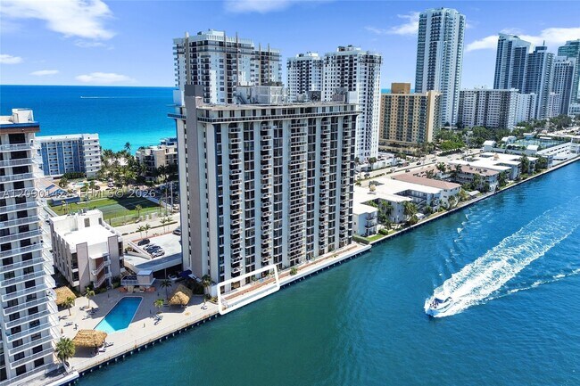 Building Photo - 1600 S Ocean Dr